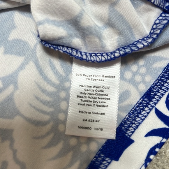 T by Talbots. UPF 50 Short Sleeve Women’s Top - Picture 7 of 9